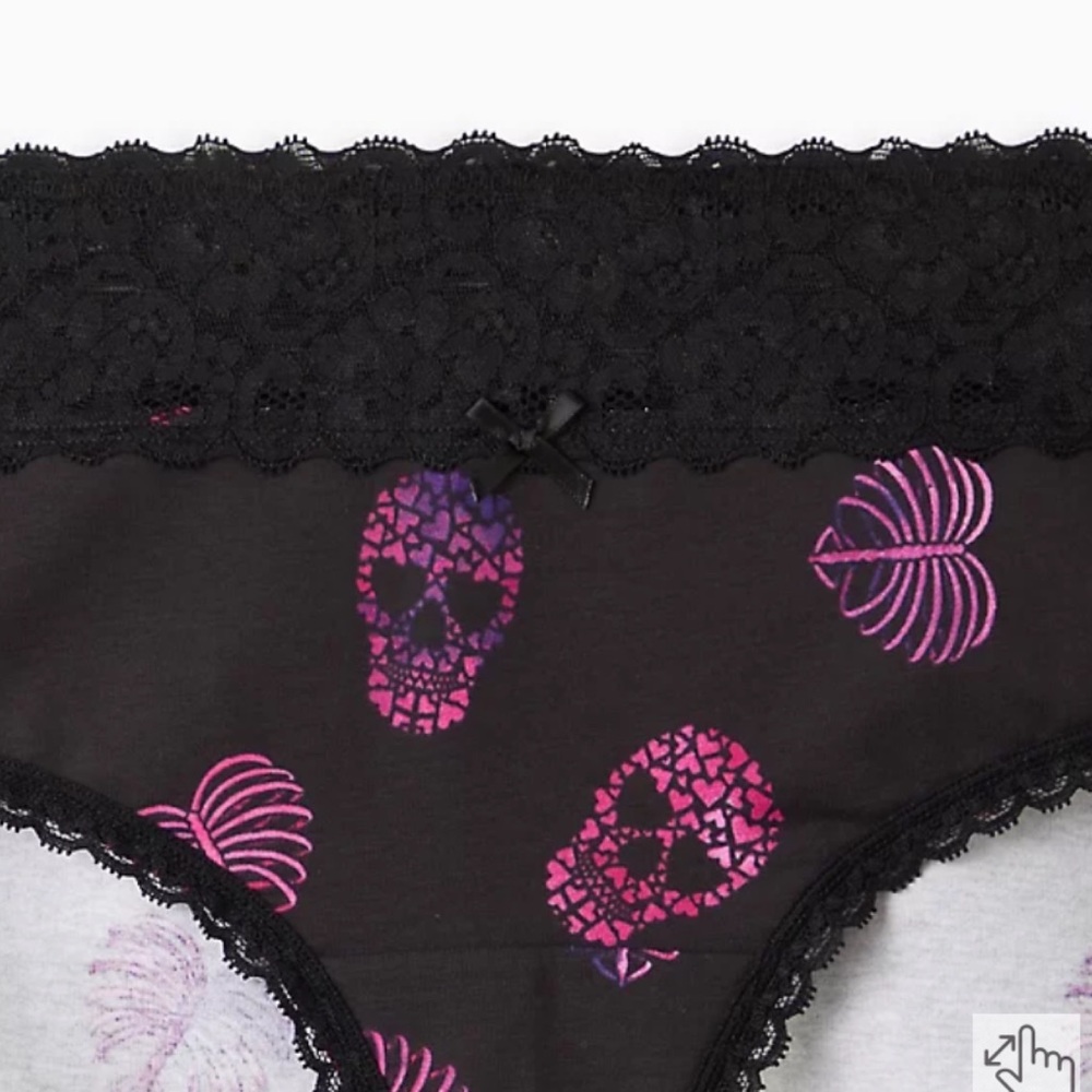 NWT TORRID Hipster Panty - Cotton Skull & Heart Black - Picture 2 of 10